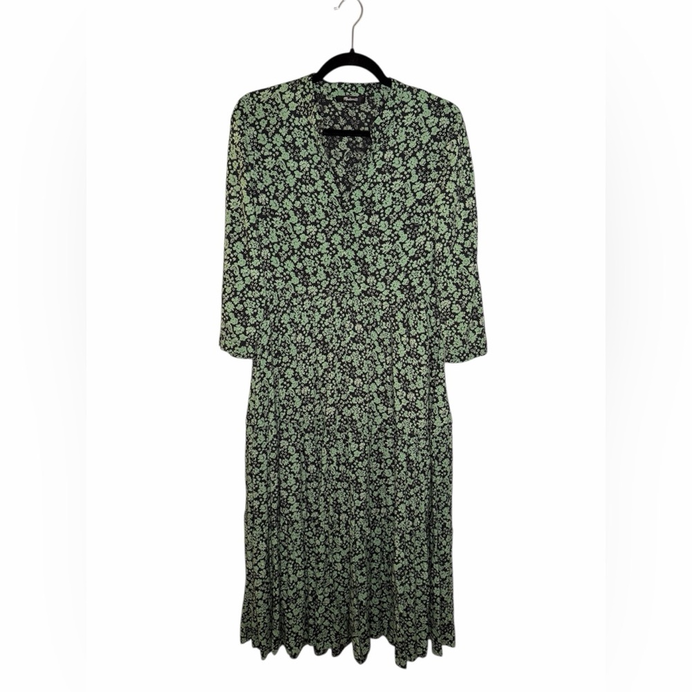 Madewell Button-Front‎ Tiered Midi Dress in Fleur Field - Picture 3 of 6